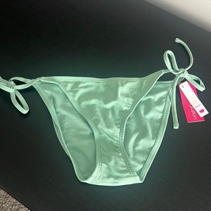 NWT * Xhilaration Green Swimsuit Bottom Size Small